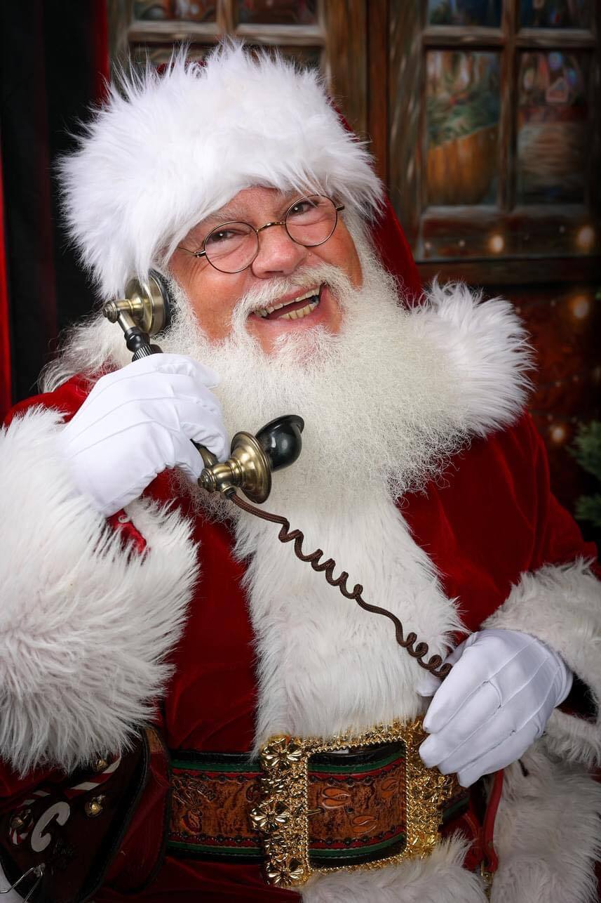 Professional Santa Claus Atlanta Georgia holiday booking call portrait